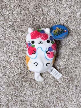 Cats vs Pickles Angel Food Cake Cat Plush #523